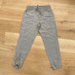 Banana Republic Track Pants in Beige